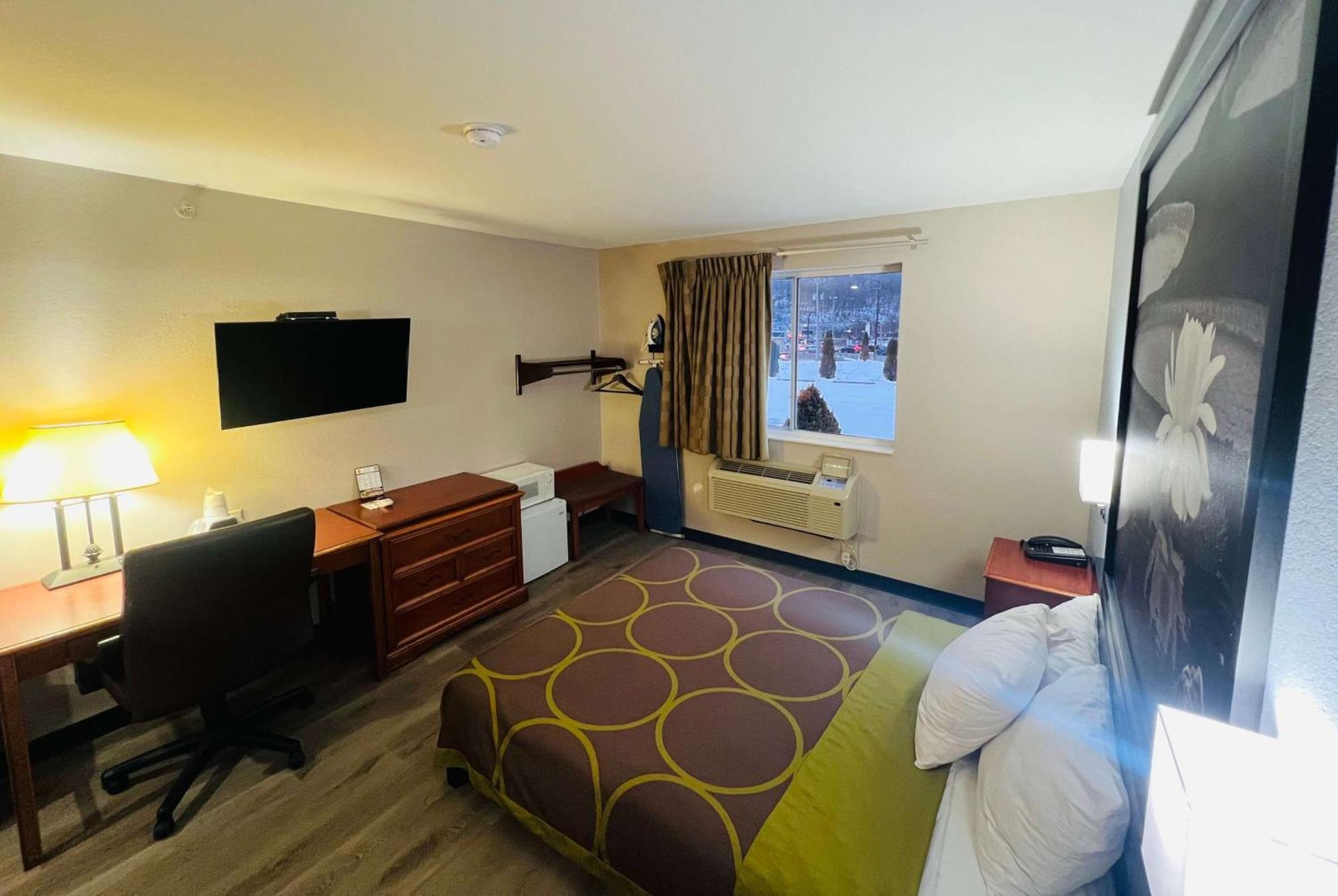 Super 8 By Wyndham Pittsburgh/Monroeville Zewnętrze zdjęcie